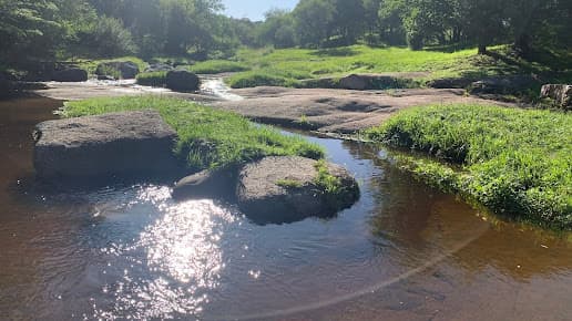 Arroyo cercano a Cala Cabana en Tanti